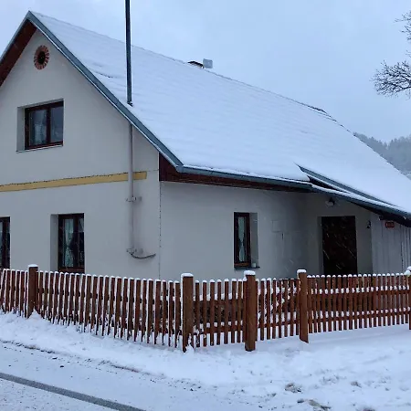 Daire Na Sumave 103 Nezdice